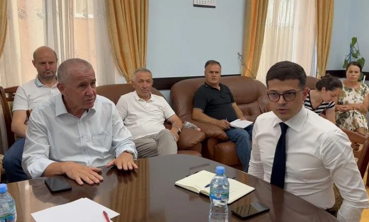 Zjarret në Lurë, ministri Vengu shkon në Dibër: Zonat e banuara jashtë rrezikut, por na presin ditë të vështira