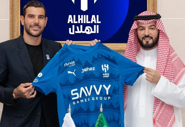 ZYRTARE/ Theo lë Milanin, nënshkruan me Al Hilal