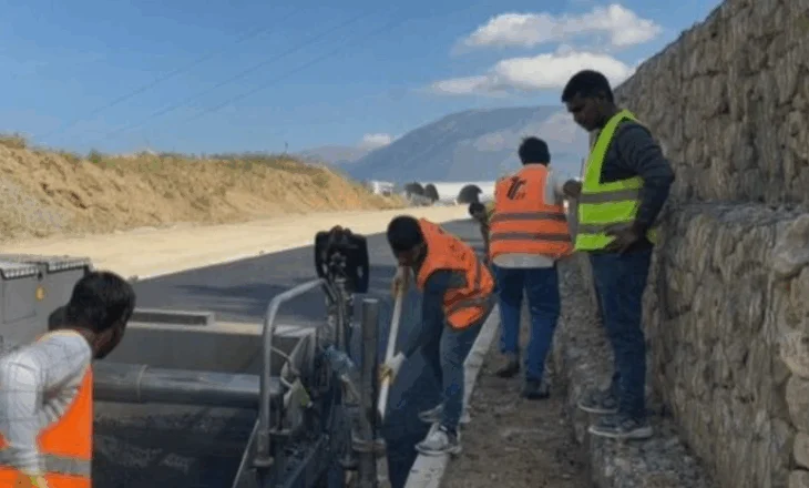 22 mijë shtetas të huaj me leje qëndrimi në Shqipëri, indianët dhe filipinasit kryesojnë