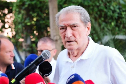 “250 urdhër-arreste nuk janë ekzektuar”/ Berisha: Janë informuar kartelet e drogës, asnjë prej tyre s’është në burg
