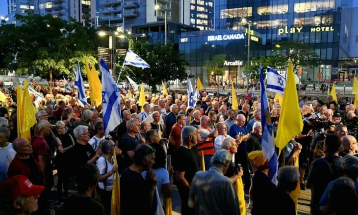 “60 mijë të vdekur, e turpshme!” Veteranët izraelitë protestojnë kundër luftës në Gaza