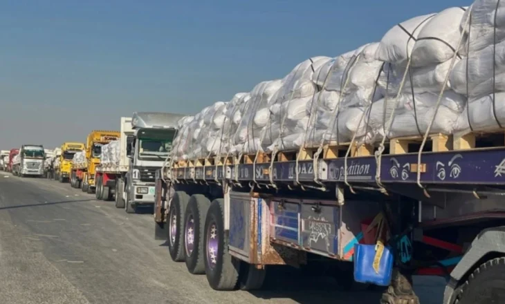 “6000 kamionë ndihmash janë gati jashtë Gazës”, kreu i agjencisë së OKB për palestinezët: Nëse lejohen nga ajri, të lejohen dhe nga toka