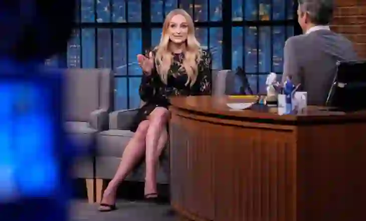 A është ky çifti i famshëm që Sophie Turner pa dashje e ndau me flirtin e saj?