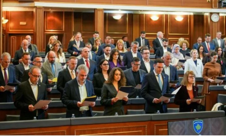 A rrezikon Kosova ndërhyrje ndërkombëtare për shkak të krizës institucionale?