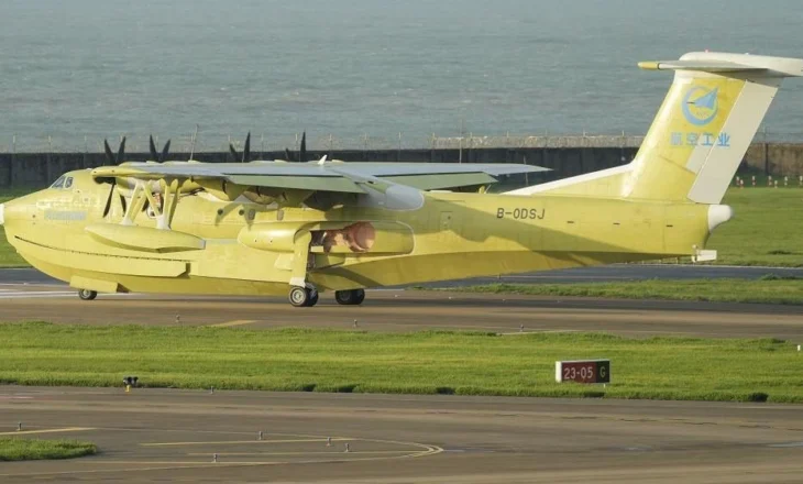 Aeroplani i dytë “AG600” i prodhuar në seri përfundon fluturimin provë, bëhet gati për dorëzim