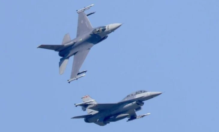 Aeroplani spiun rus shfaqet pranë Alaskës – amerikanët ngritën në ajër F-16