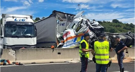 Aksident i tmerrshëm në Itali, tre të vdekur dhe 15 të plagosur