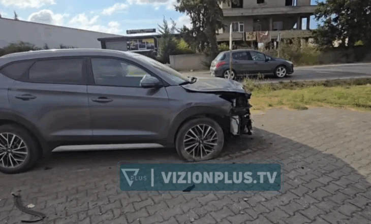 Aksident në aksin Fier-Levan, makina përplaset me shtyllën, një i plagosur