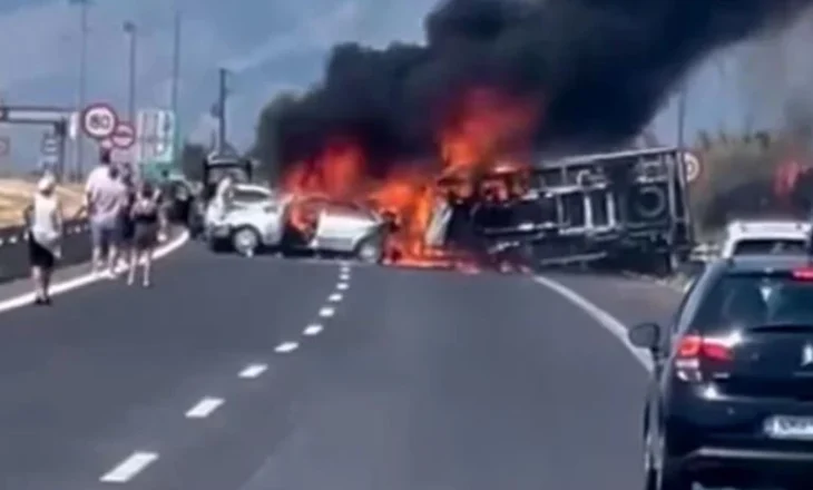 Aksident tragjik në Greqi, humbin jetën tre shqiptarë dhe një tjetër plagoset rëndë (Video)