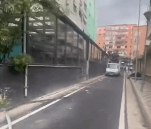 Aksioni për lirimin e hapësirave publike, Rama poston pamjet: Iku dhe treni, vazhdojmë