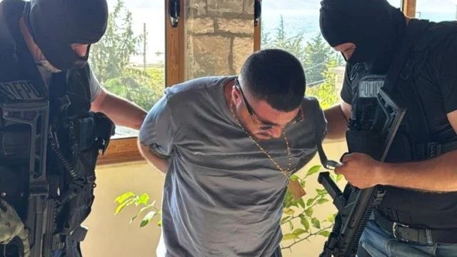 Akuzohet për vrasjen e Gentian Bejtjas, ja çfarë deklaroi Flodian Plaku para togave të zeza