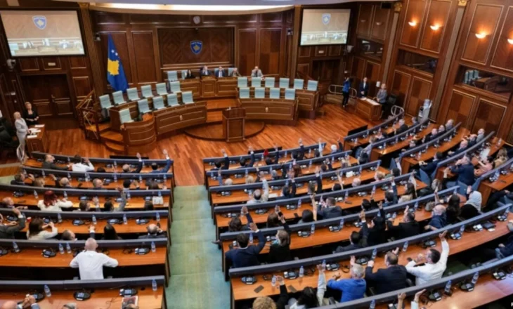 Analiza/ “Gracka” për zvarritjen e konstituimit të Kuvendit