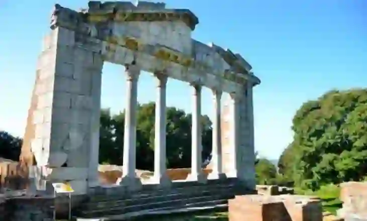 Apolonia, thesar i pasur i historisë dhe kulturës shqiptare