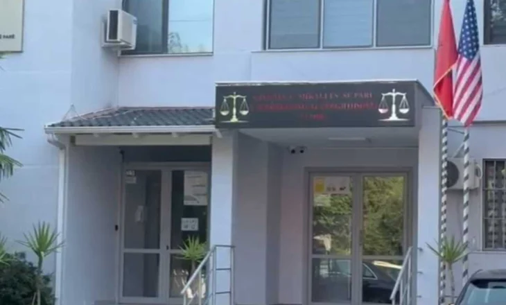 Arrest me burg për Emanuel Shkëmbin, kanosi punonjësit me armë zjarri