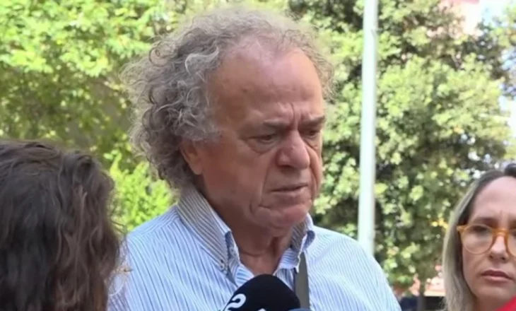 “Artist i madh dhe njeri fisnik”/ Homazhet për Naun Shundin, Bujar Asqeriu i jep lamtumirën mikut të tij të skenës
