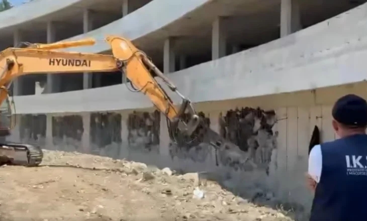 ”Ata që kanë merakun se s’po ndëshkohen shkelësit e mëdhenj”, Rama publikon videon nga shembja e ndërtimit pa leje në Vlorë: Masat e reja…