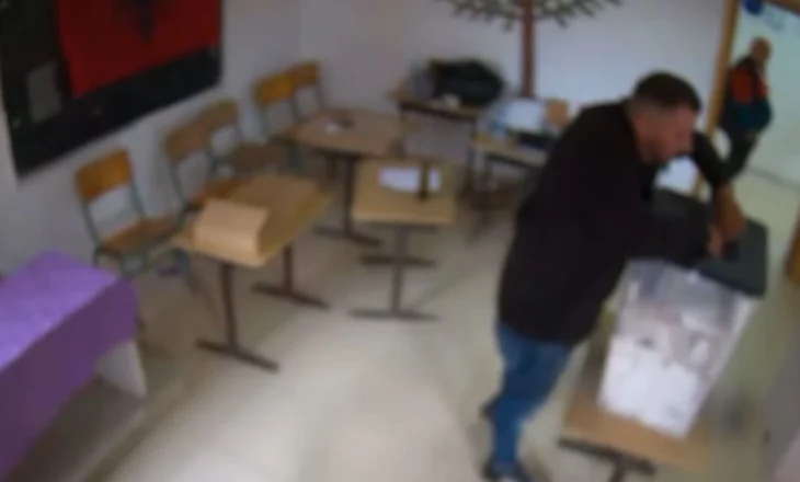 Bardhi publikon pamje të tjera të kamerave të QV: Terroristët e Belinda Ballukut kontrollojnë votat edhe në kuti