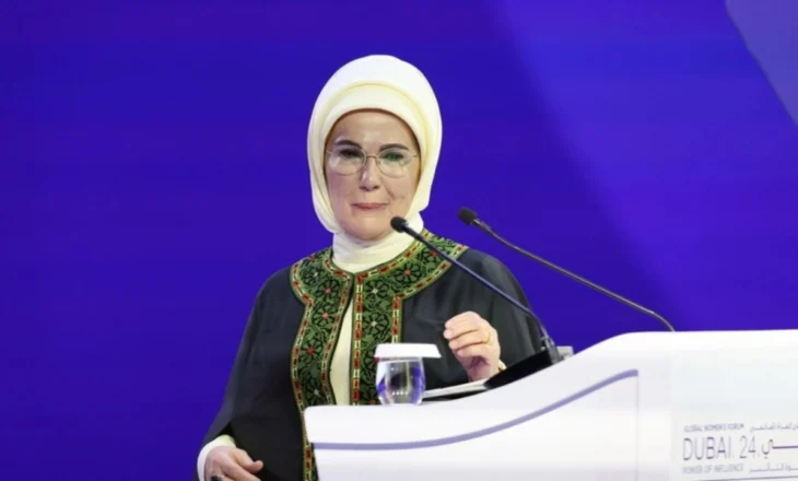 Bashkëshortja e Erdogan i bën thirrje Melani Trump: Dërgojini një letër Netanyahut, si ajo që i dërguat Putinit për fëmijët ukrainas