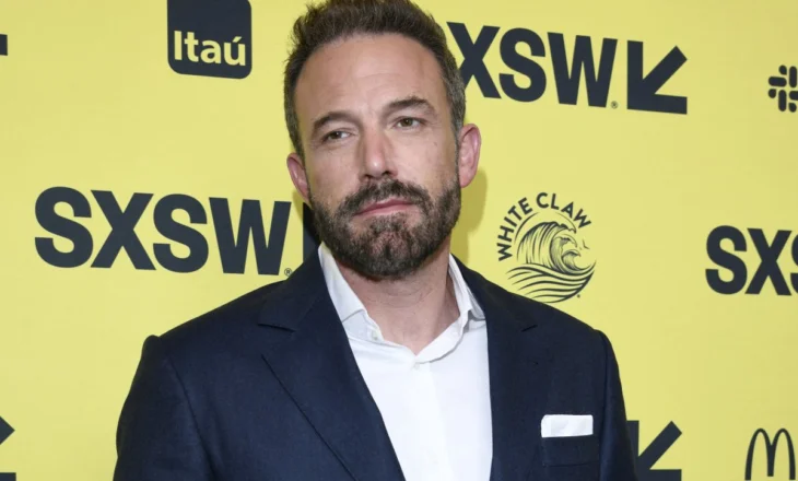 Ben Affleck ndryshon pamje pas përjashtimit nga lista e aktorëve më tërheqës mbi 50-vjeç