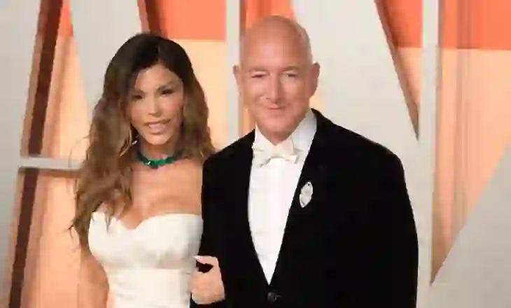 Bezos dhe Sanchez kërkojnë 190,000 dollarë nga vëllai i saj, beteja ligjore disavjeçare