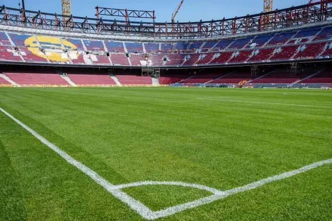 “Camp Nou” do të hapet në ndeshjen ndaj Valencias, por vetëm për 30.000 tifozë