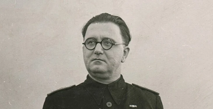 Cili ishte maneti i Ernest Koliqit