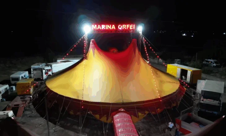 Cirku “Marina Orfei” jep shfaqje në Gjirokastër