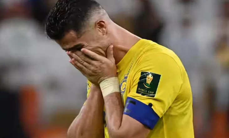 Cristiano Ronaldo në lot, Al-Nassr nuk ia del dot në finale. Al-Ahli fiton falë “ruletës ruse” (video)