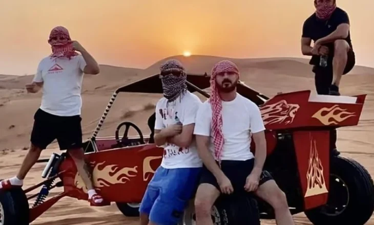 Daily Mail ‘skaner’ Hellbanianz: Pse lanë Londrën dhe shkuan në Dubai? Karteli famëkeq shqiptar krenohet me vajza të zhveshura dhe Rolex të zbukuruar me diamante