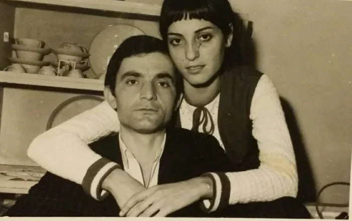 Dashuria që theu tabutë në vitet ‘70, si tentuan ta ndanin Bujar Lakon nga studentja e pianos