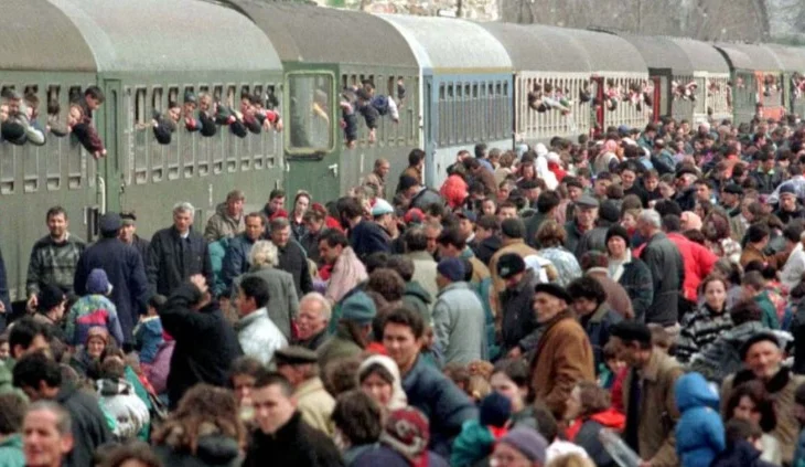 Dëbimi me forcë i 800 mijë civilëve shqiptarë më 1999, Prokuroria e Kosovës dorëzon aktakuzë në mungesë