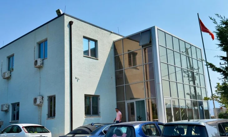 Defekt teknik në ujësjellës, ndërprerje e përkohshme e furnizimit me ujë në disa zona të Sarandës