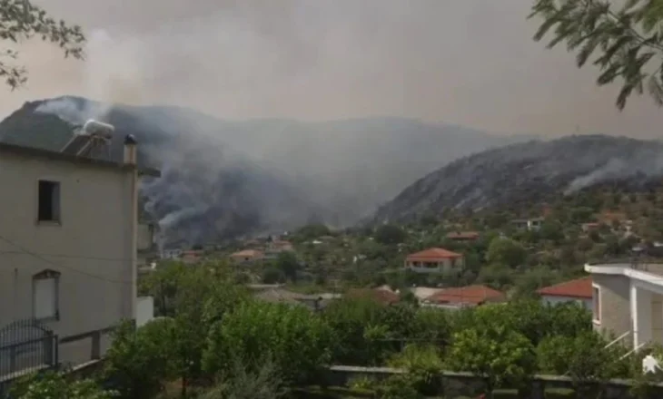 Delvinë/ Aktivizohet zjarri në fshatin Varfaj, dëm i jashtëzakonshëm nga flakët