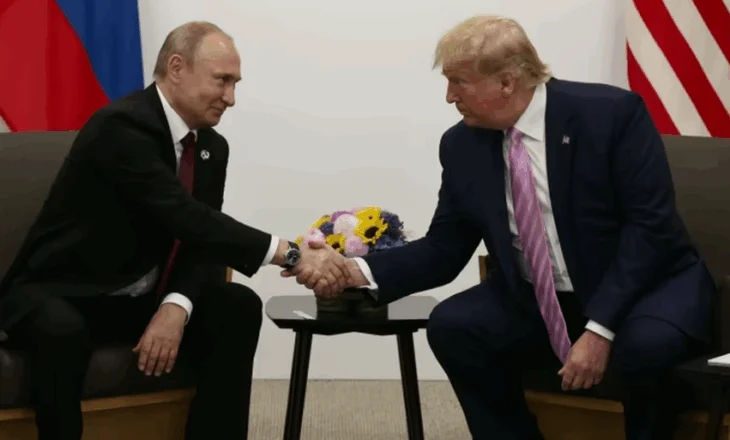 Demokratët amerikanë shprehin përbuzje për takimin Trump-Putin: Presidenti u vu në lojë
