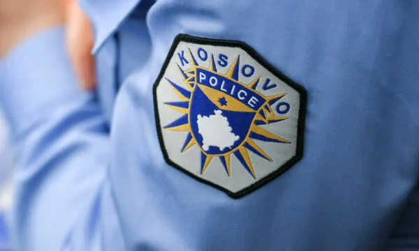 Dhunë ndaj uniformës blu/ Arrestohet i dyshuari kryesor, pas sulmit ndaj zyrtarëve policorë