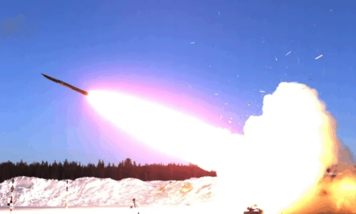 “Dhurata” 850 milionë dollarë, SHBA miraton dërgimin e raketave ERAM në Ukrainë