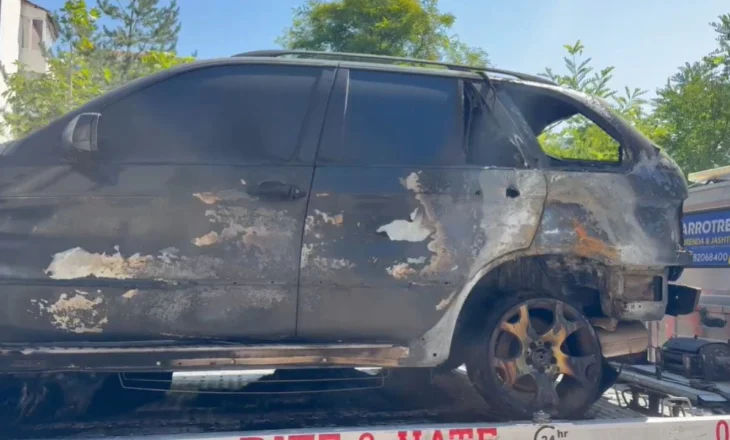 Digjet makina në Korçë, nisin hetimet për ngjarjen