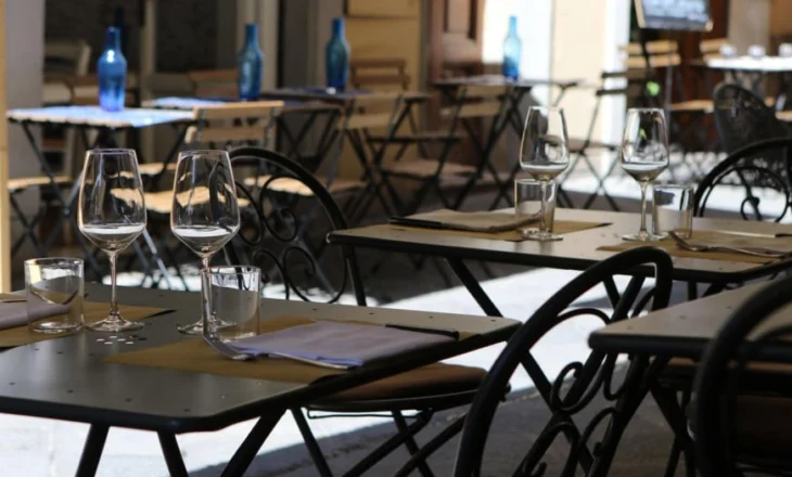 “Divorci” i gjermanëve me restorantet