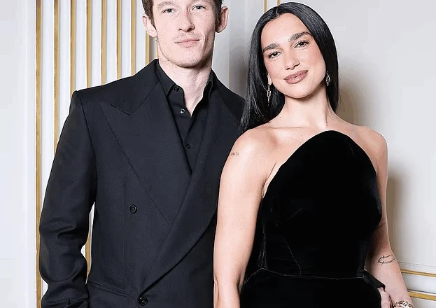 Dua Lipa dhe Calum Turner çift edhe në biznes, themelojnë TwentyTwo Films