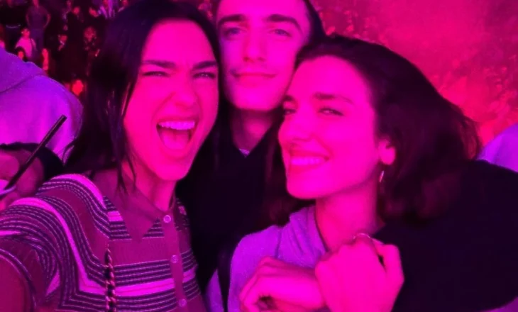 Dua Lipa: E dua jetën! Nënshtetësia e Kosovës dhe netët e Sunny Hill
