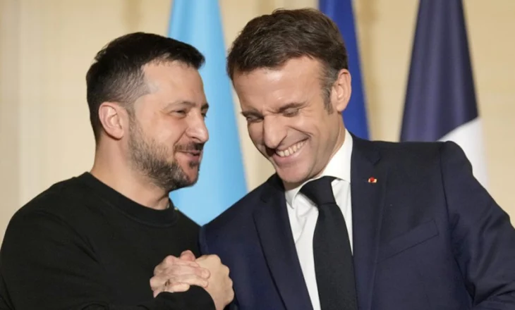 “E ardhmja e Ukrainës nuk mund të vendoset pa ukrainasit”, Macron do Zelenskyn në tryezën Trump-Putin