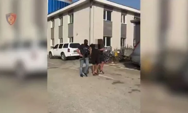 EMRI/ Anëtar i një grupi kriminal që trafikonte drogë, arrestohet në Fier 19-vjeçari i shpallur në kërkim, pritet ekstradimi në Itali