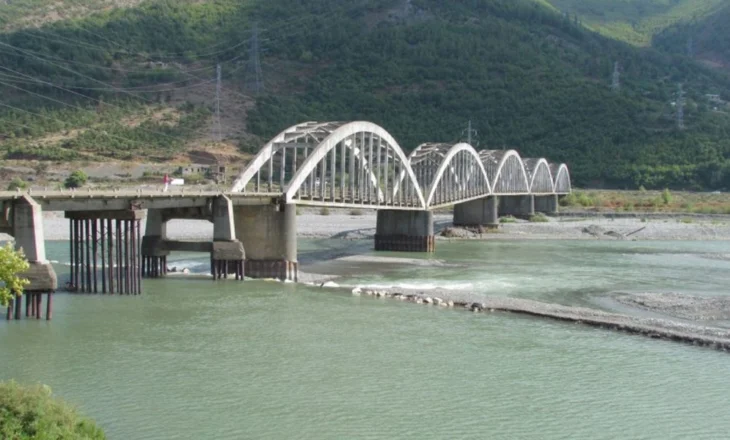 EMRI/ U mbyt në lumin Mat, palombarët gjejnë trupin e pajetë të peshkatarit
