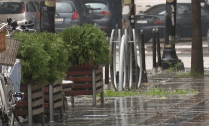 Erërat e forta dhe moti i keq shkaktojnë dëme në Shkup