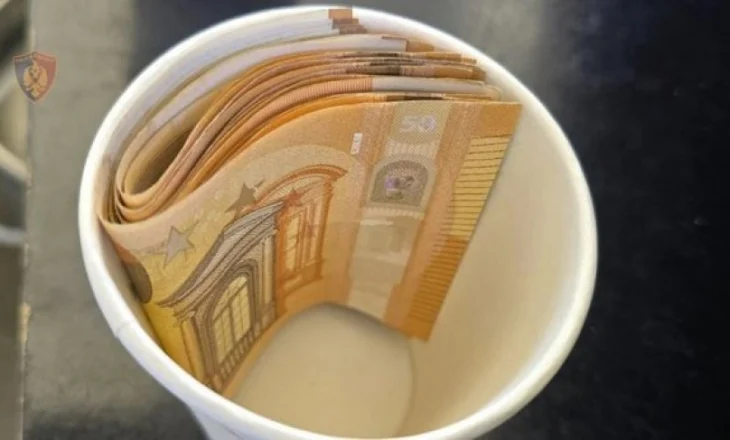 Eurot në gotë plastike! Inspektorëve të IMT-së Tiranë iu kapën mbi 3 mijë euro