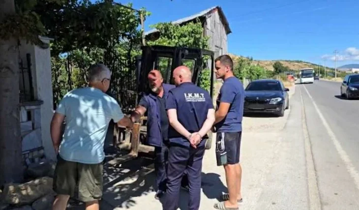 Evidentohen 370 subjekte që zënë hapësira publike në mënyrë të paligjshme në Korçë, paralajmërimi i IKMT-së