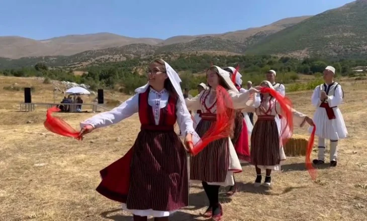 “Festa e Malit të Thatë” – Tradita, natyra dhe historia bëjnë bashkë banorët e vizitorët