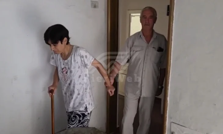 Fier – Përjashtohet nga pensioni i invaliditetit pas 25 vitesh përfitim, 40-vjeçarja kërkon drejtësi