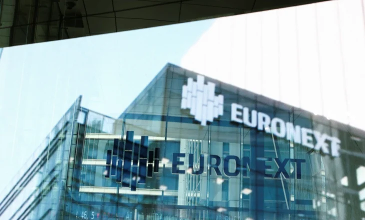 Fitimet e T2 në BE: Euro e fortë dhe frika nga tarifat rëndojnë, bankat të pandalshme