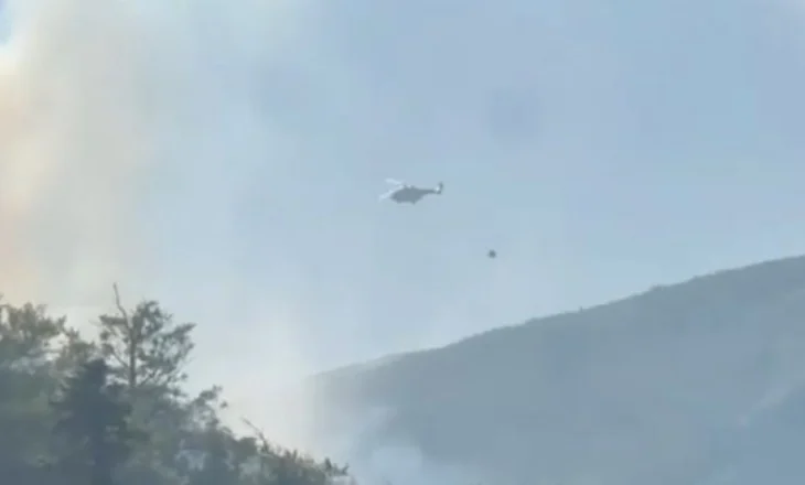 Flakët pushtojnë sërish Kurorën e Dardhës në Pukë, zjarret jashë kontrrollit, ndërhyrje edhe nga ajri